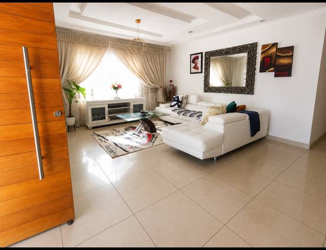 4 BEDROOM HOUSE FOR SALE IN KOOKRUS
